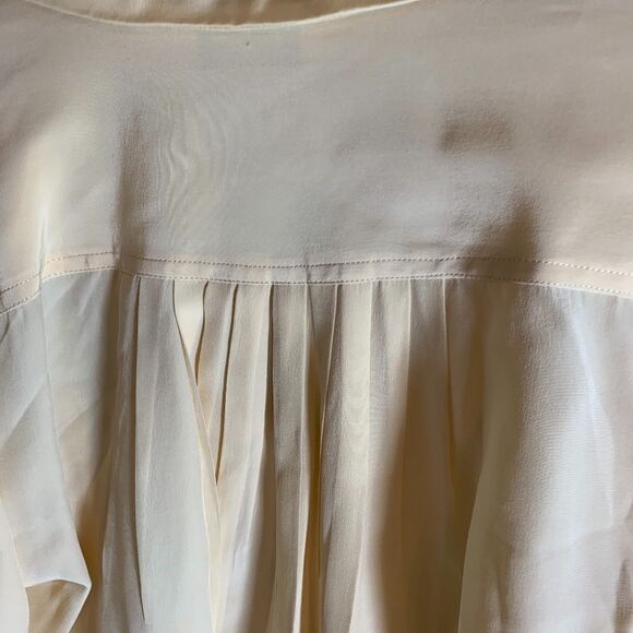 Levante Pale Yellow VTG Pleated Silk  Blouse Sz 4 - Picture 4 of 4